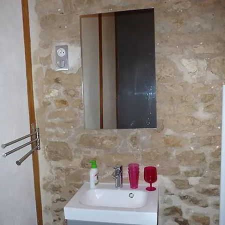 B&B Le Fontaine : Minis Maisons De Charme Saint-Georges-les-Baillargeaux