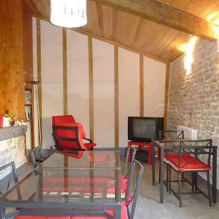 Le Fontaine : Minis Maisons De Charme Saint-Georges-les-Baillargeaux