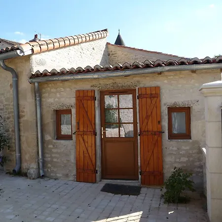 Le Fontaine : Minis Maisons De Charme 3*