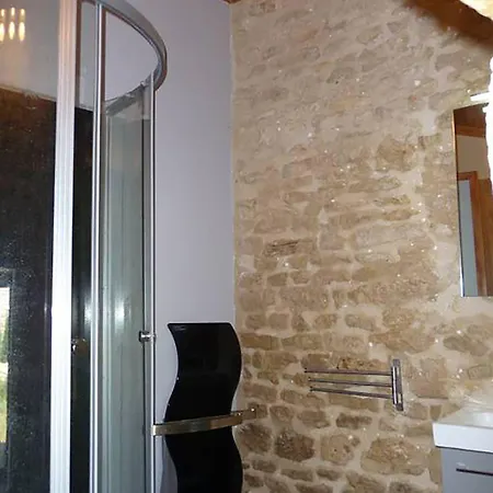 Le Fontaine : Minis Maisons De Charme 住宿加早餐酒店 3*